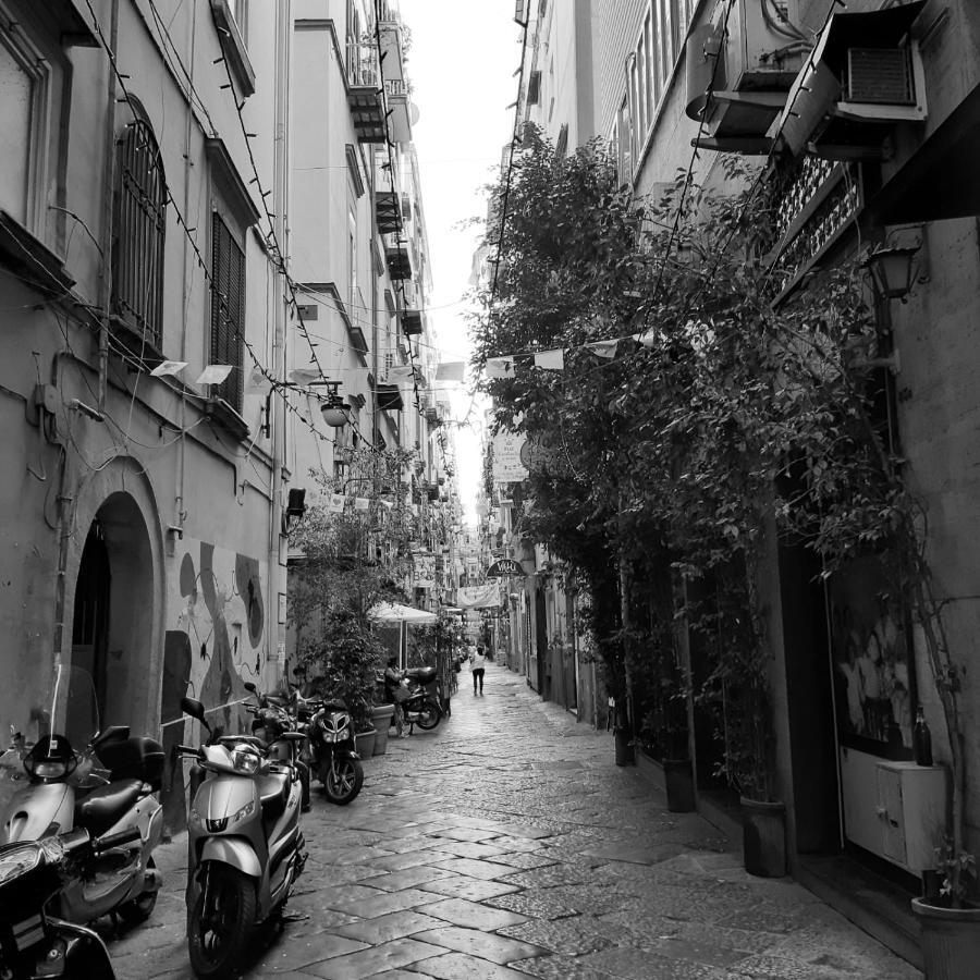 Bed And Breakfast Casa Mariella Nápoles Exterior foto